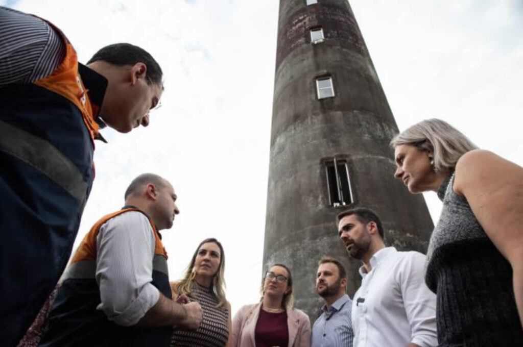 Prefeita acompanha anúncio de convênio entre Estado e UFPel