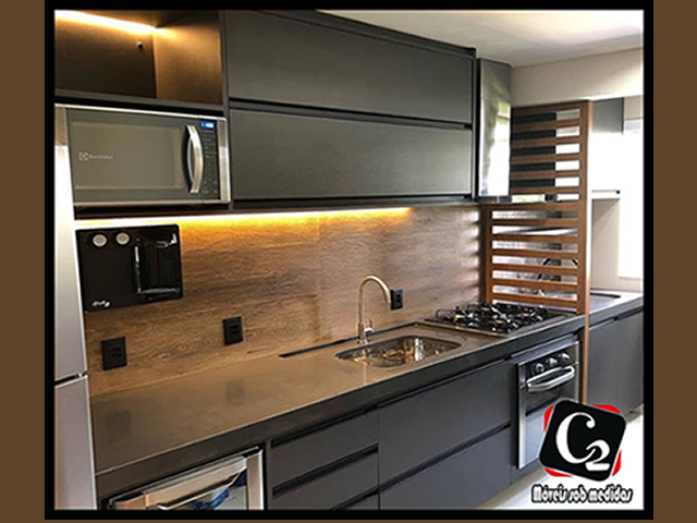 C2 Móveis: precisão robótica e design sob medida que cruzam fronteiras